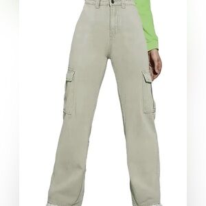 green cargo pants